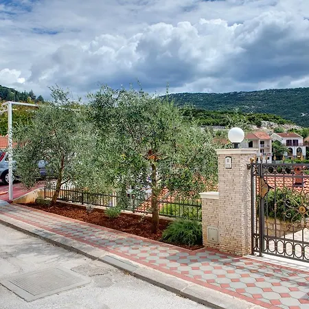 D&m Apartamento Neum