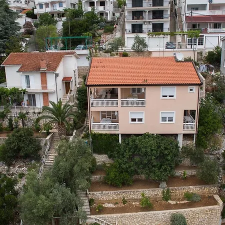 D&m Neum