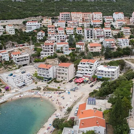 D&m Apartman